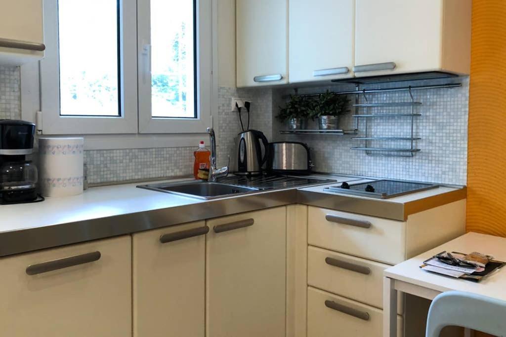 Cozy Studio Near The Beach Nea Iraklitsa Экстерьер фото